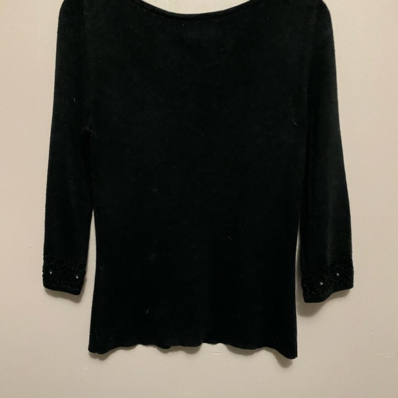 Black top - Picture 4 of 4